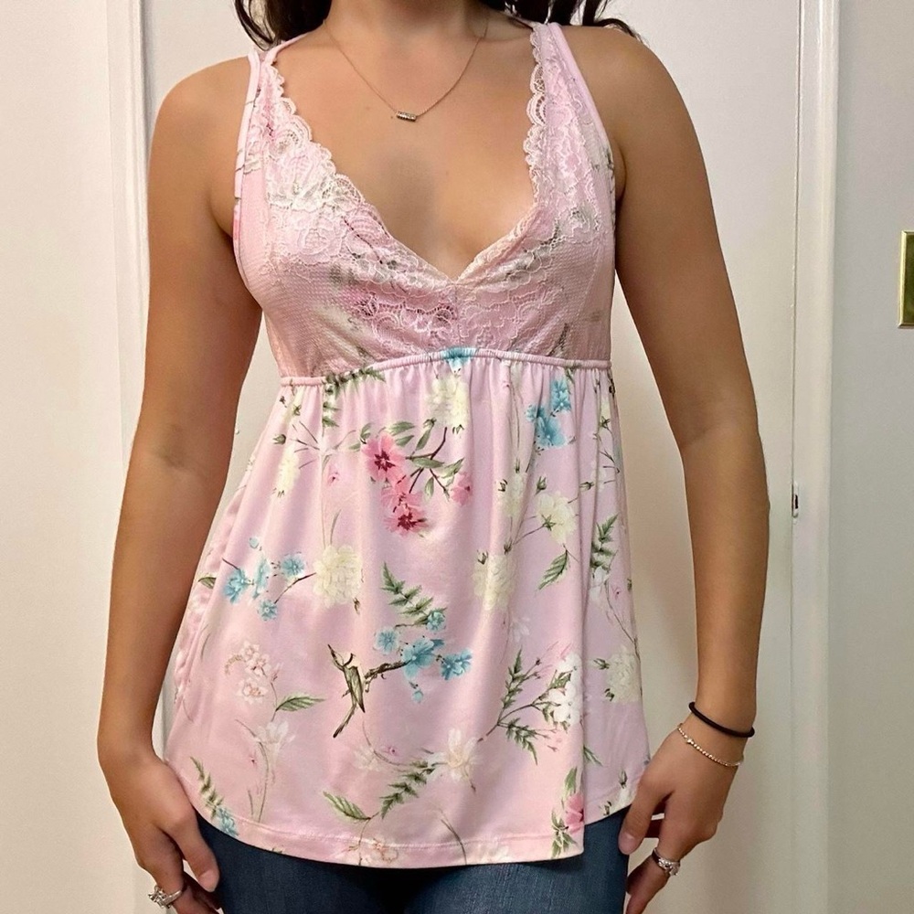 💜 La Vie En Rose Soft lace tank top with floral details Pink Size Medium